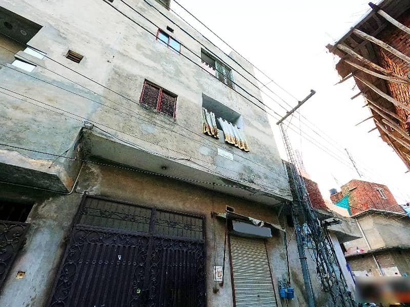 9 Marla House With 1 Shop Is Available For Sale In Wafaqi Colony Lahore. . 9