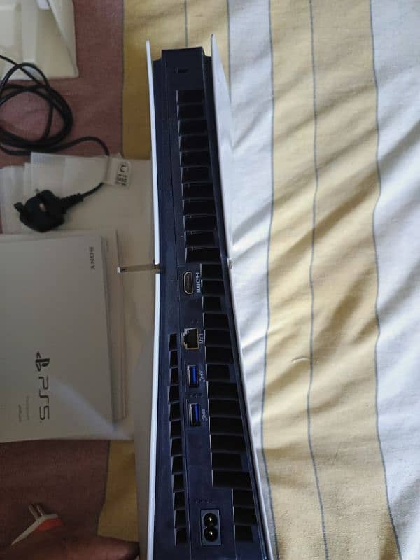 Ps5 slim UK model brand new condition three month used 6