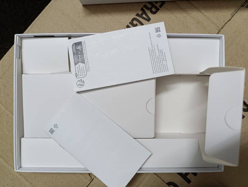 Redmi Pad SE 11", 8/256, brand new, only 1 month used. WA. 03015533107 9