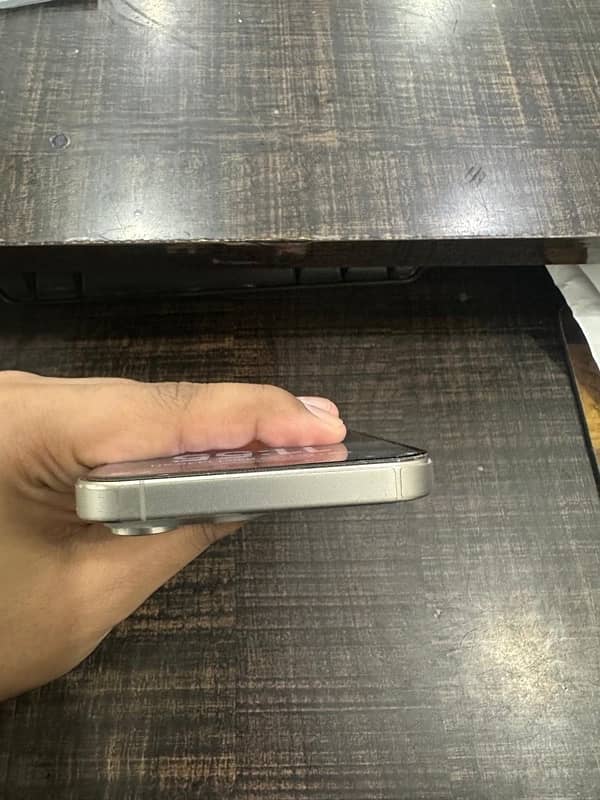 iPhone 15 Pro Max (dual physical) non pta 4