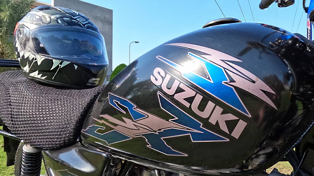 Suzuki GS 150 Euro II Special Edition 2022 5