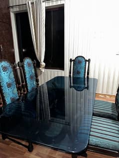 glass dinning table with 6 chairs