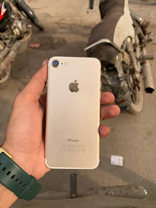 iphone 7 (128 Gb) (PTA Approved) 1