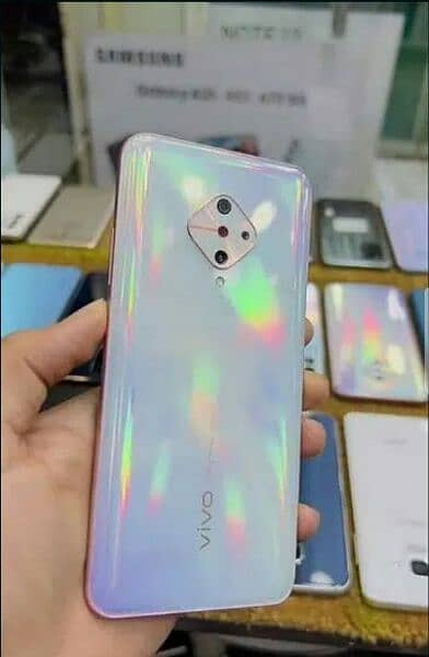 ViVO S1 Pro  8/128 GB 1