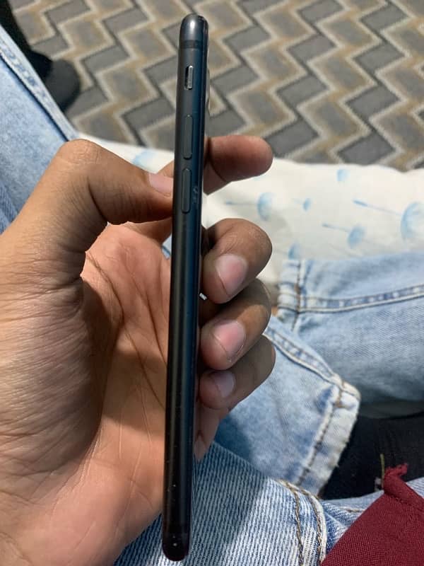 iPhone 7 PTA approved urgent sale 2