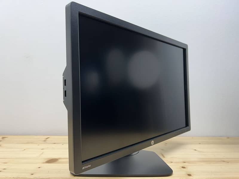 HP Z30i IPS Display LED Monitor (2K QHD) 7