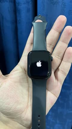 Apple Watch Series 9 45mm in Warranty