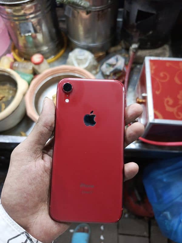 IPHONE XR 64 GB ( NON PTA ) 1