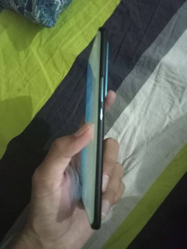 Vivo V30 5G (12+12+256) 5