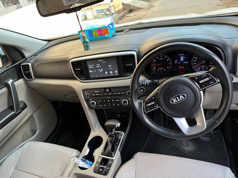 KIA Sportage 2022 5