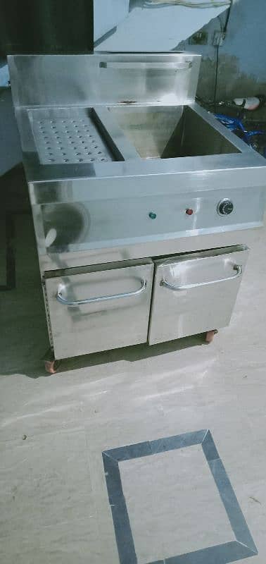 commercial deep fryer 2