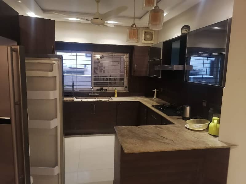 10 Marla Luxury Furnished Upper Lower Available For Rent In Bahria Town Lahore 7