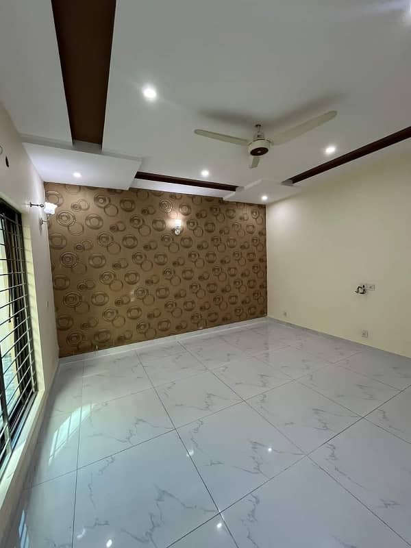 10 Marla Luxury Non Furnished House For Rent In Bahria Town Lahore 8