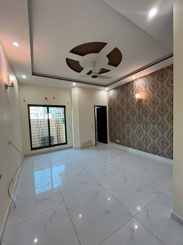 10 Marla Luxury Non Furnished House For Rent In Bahria Town Lahore 13