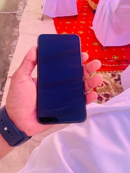 IPhone 11 Pro Max 256GB Non PTA Factory unlocked 2