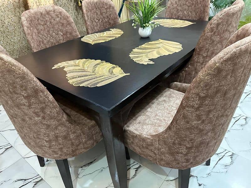 Dining table for SALE 3