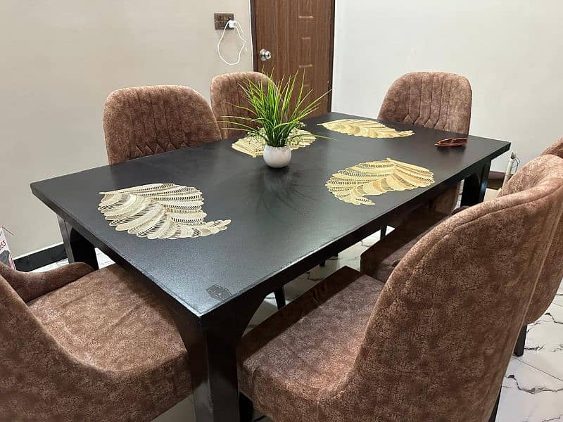 Dining table for SALE 4