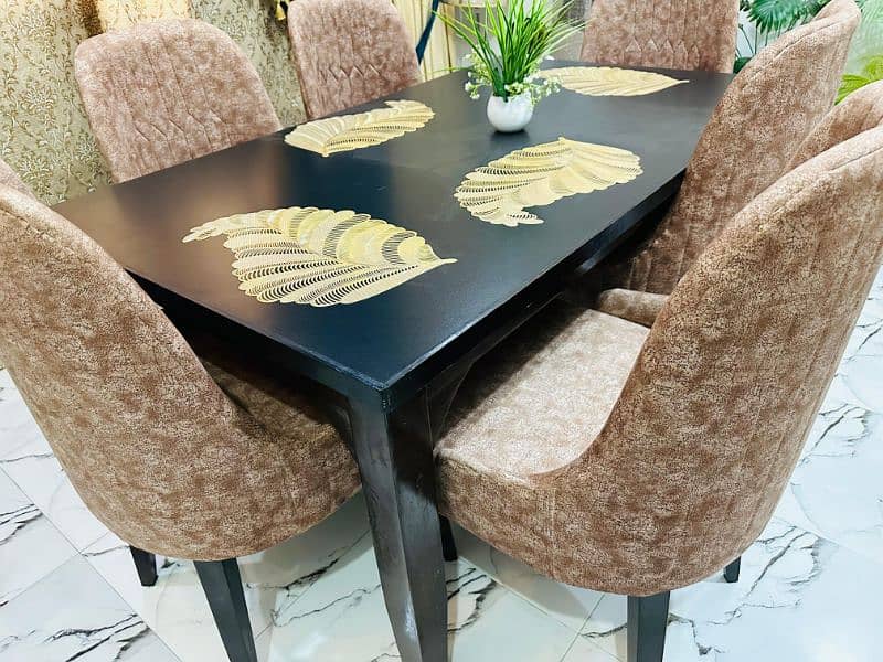 Dining table for SALE 5