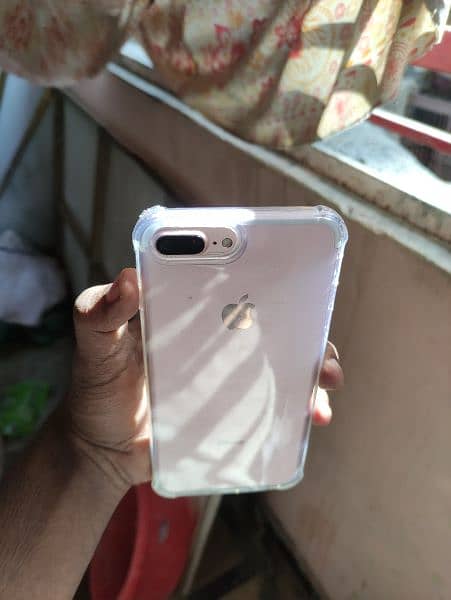 iPhone 7 plus 128gb 3