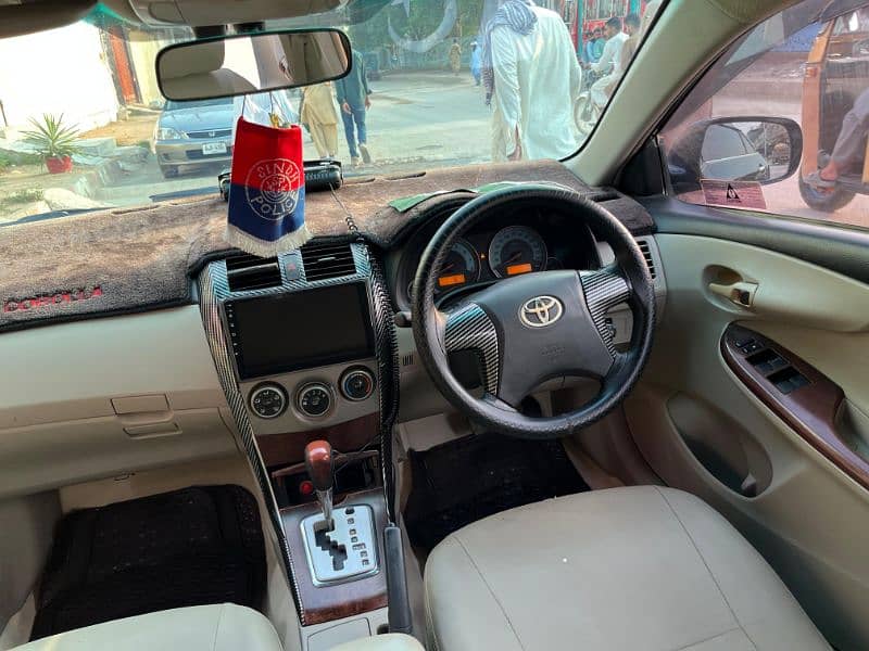 Toyota Corolla Altis 2012 3