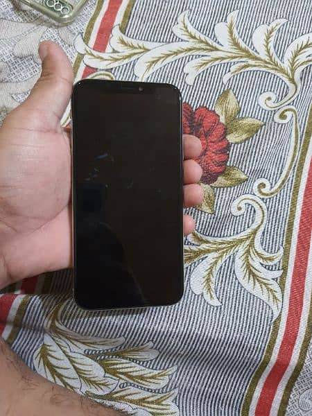 iPhone x 64gb original panel best of pubg non pta battery health 81% 11