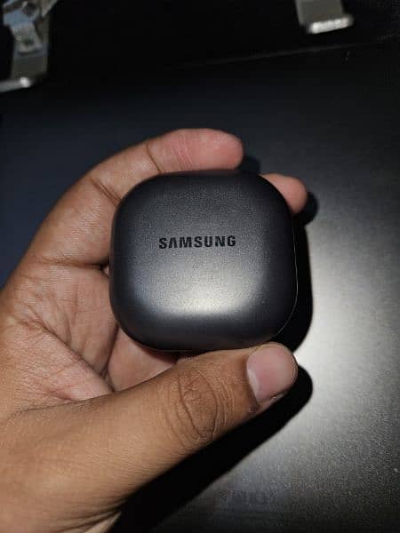 Samsung Galaxy Buds 2 1