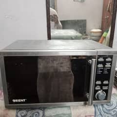 Electric oven best condition available contact me 03214738540