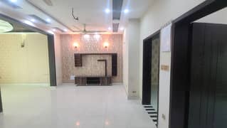 8 Marla Upper portion is up on rent At Shadab Garden