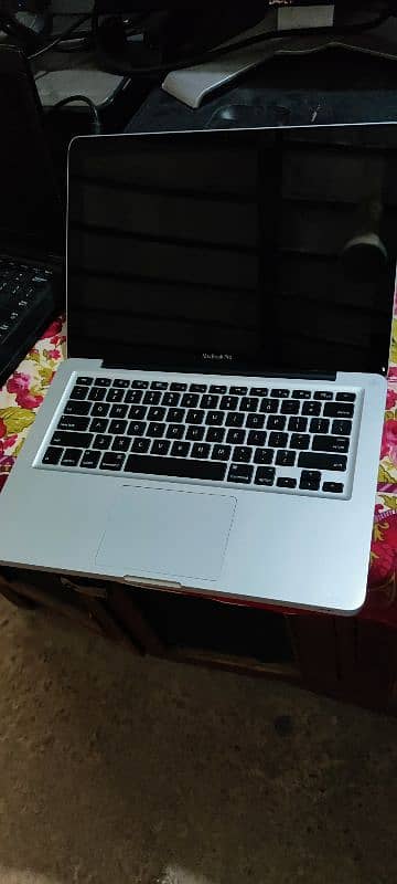 MacBook pro 0