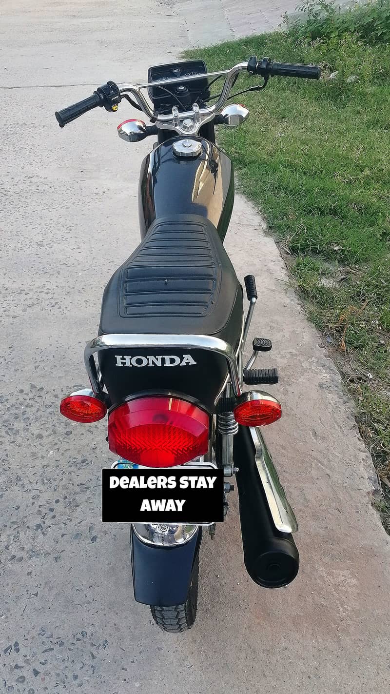 Urgent Sale Honda CG125 With Dubble Saman 3