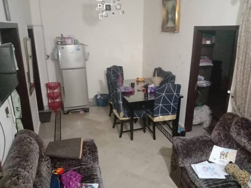 Iqbal Town : 6 Marla Upper Portion For Rent 1