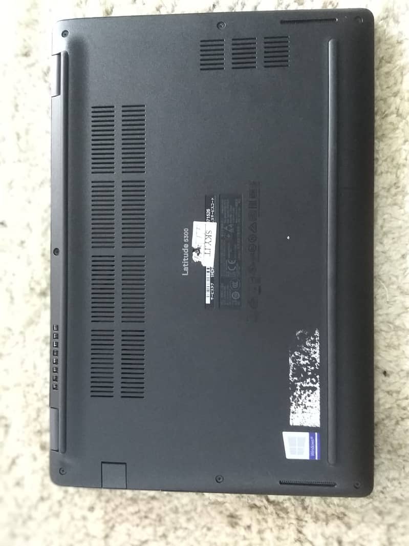 Dell Latitude 5300 2