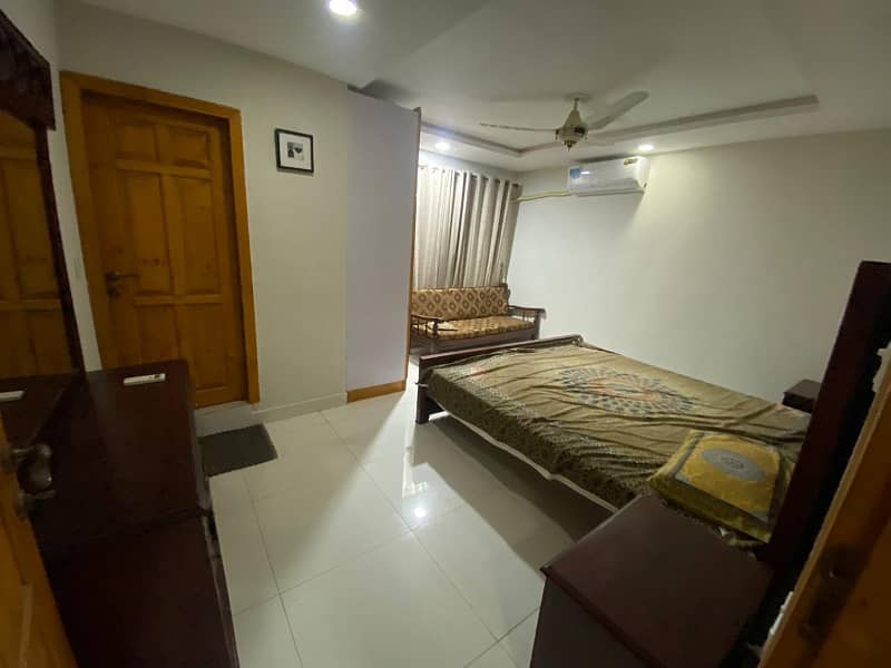 3bedrooms Furnished apartment available for Rent in E 11 isb 7