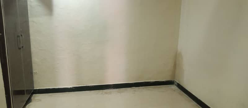 500 sqft 2nd floor flat for rent in johar town phase 2 1