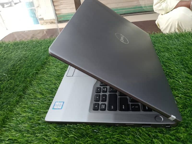 Dell Latitude 7400 3