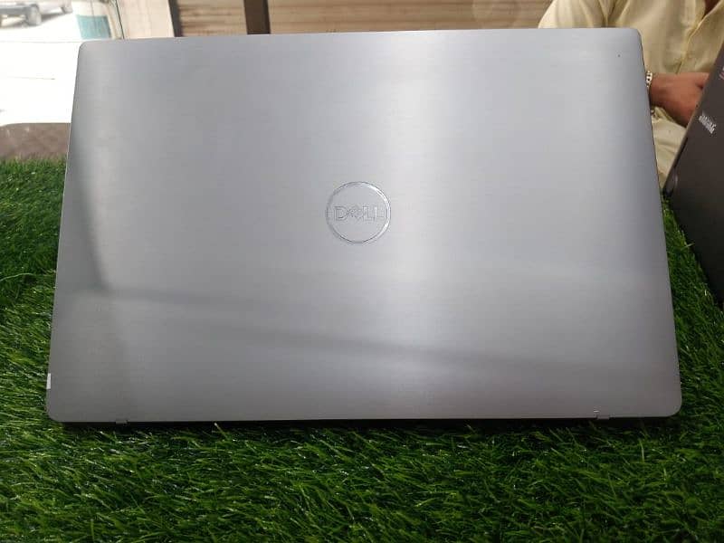 Dell Latitude 7400 4