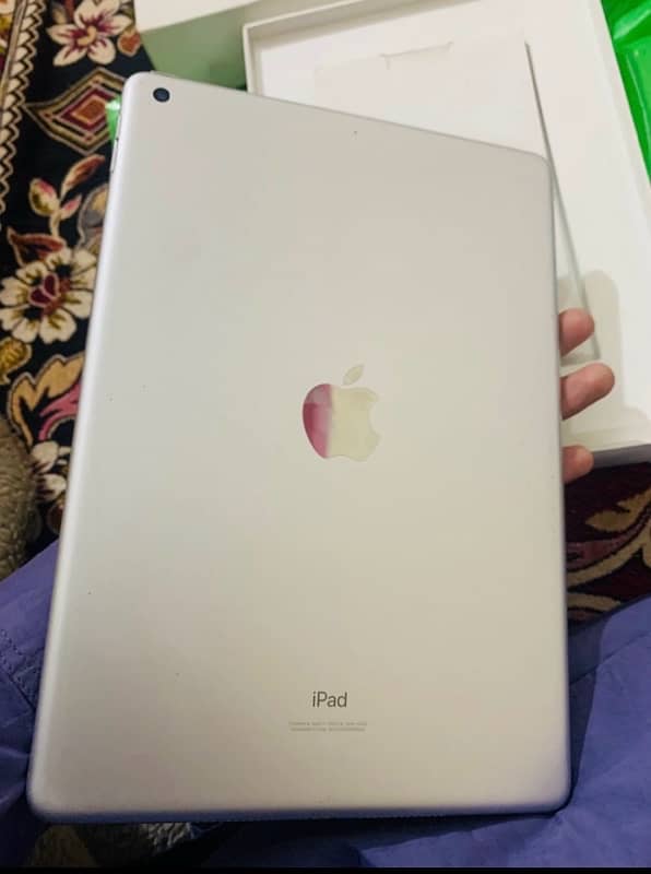 Ipad 9 generation 64 gb 10/10 2