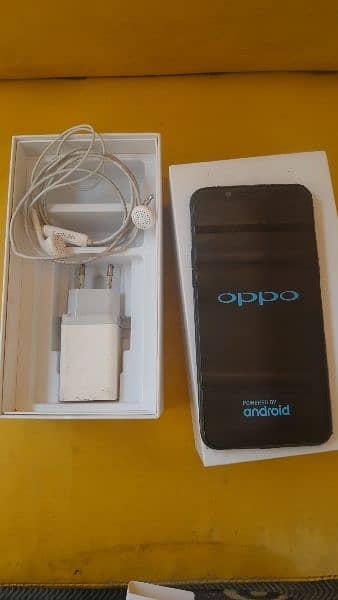 Oppo A83 (ram 3gb  rom 32 gb) 4