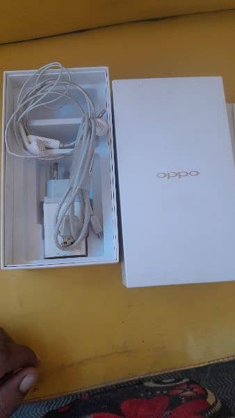 Oppo A83 (ram 3gb  rom 32 gb) 13