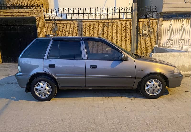 Suzuki Cultus VXR 2015 1