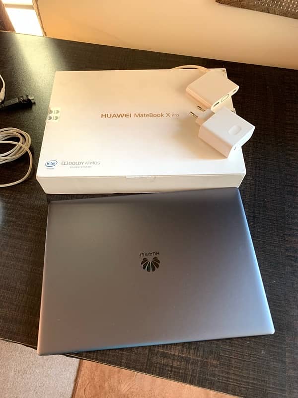 Huawei Matebook X Pro / Brand New / Whole Metal Body 6