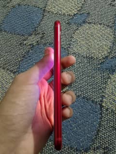 Iphone se 2022 Red colour