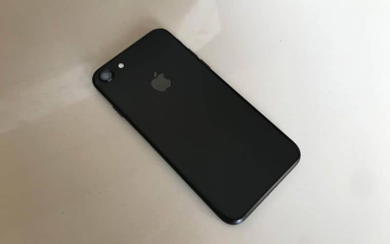 iPhone 7 128gb pta official Approved 3