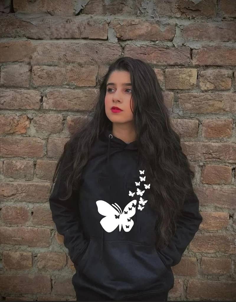 Printed Unisex Winter Sweatshirt Hoodie - Perfect for Cold Weather 2