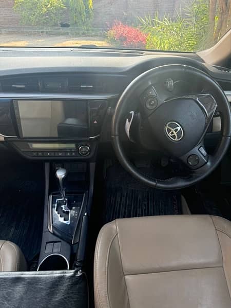 Toyota Altis Grande 2017 total genin automatic sunroof 6