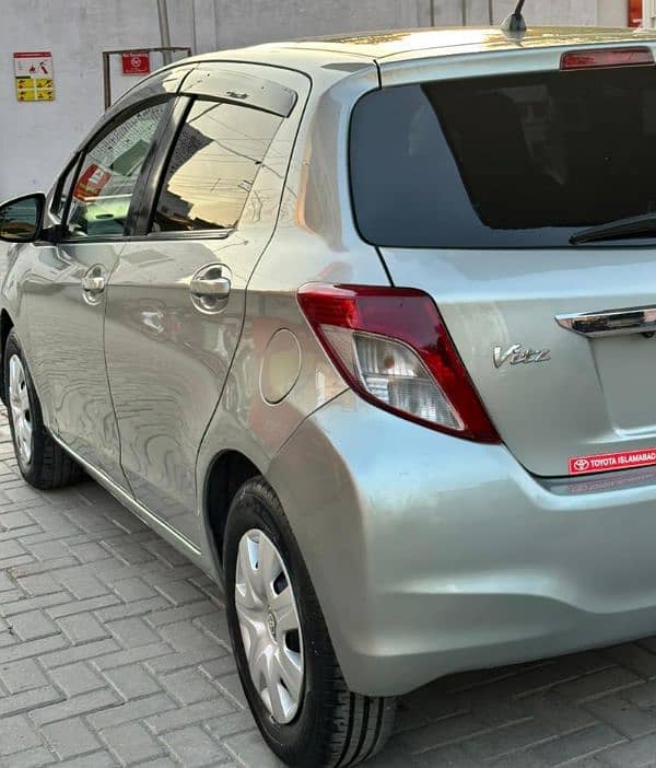 Toyota Vitz 2012 3