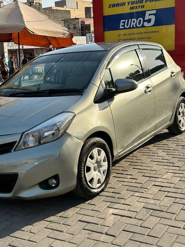 Toyota Vitz 2012 6