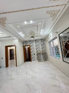 7.5 Marla Brand New Luxury Designer House Available For Sale 0