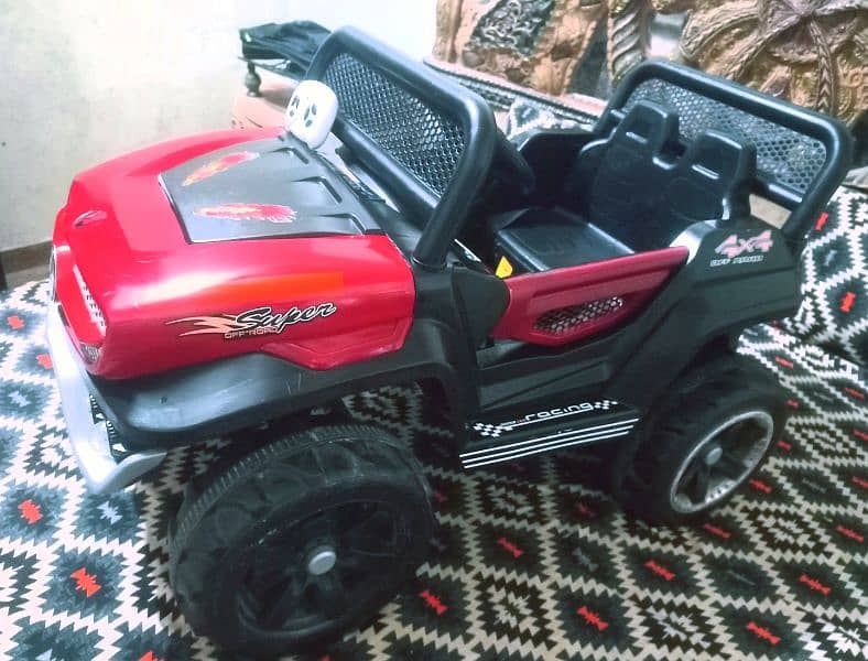 Kids Jeep car Big size with remote control,swing function,& Bluetooth 4