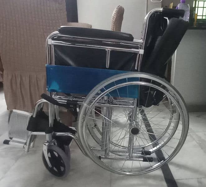 Manual Folding Wheelchair Chrome frame (BRAND NEW) 4